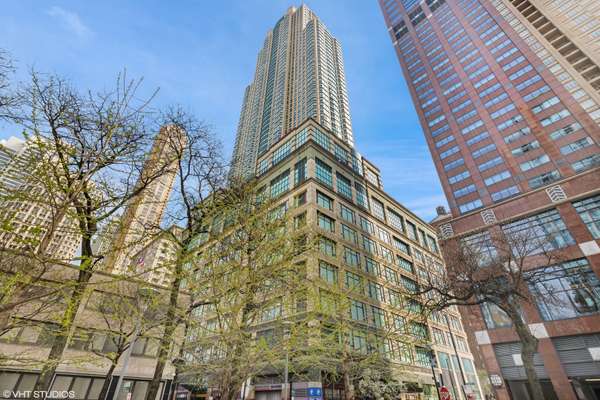 100 E Huron ST #4801, Chicago, IL 60611