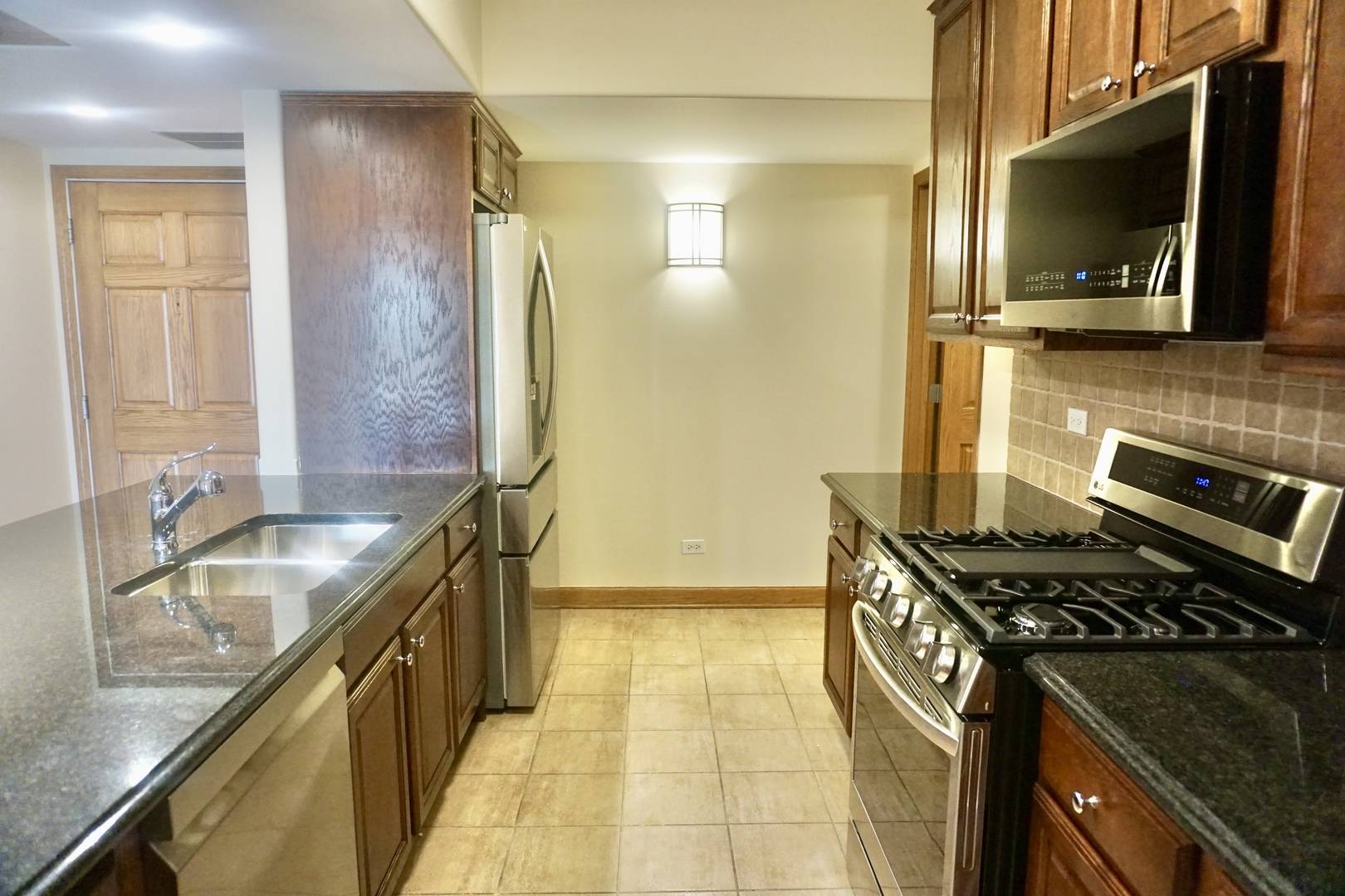 Harwood Heights, IL 60706,4811 N Olcott AVE #510