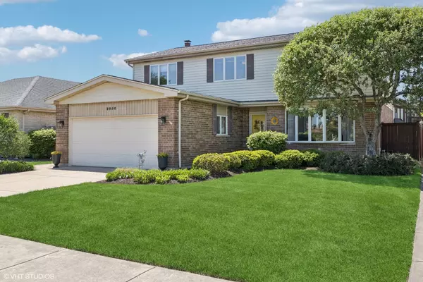 2950 Becket AVE, Westchester, IL 60154