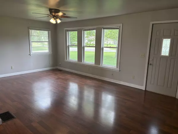 Granville, IL 61326,206 E Front ST