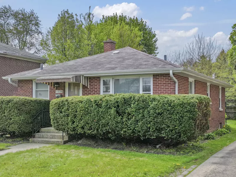 341 W Glen Flora AVE, Waukegan, IL 60085