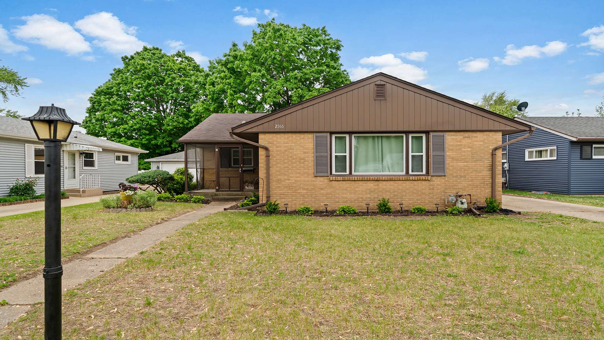 Rockford, IL 61103,2316 Pierce AVE