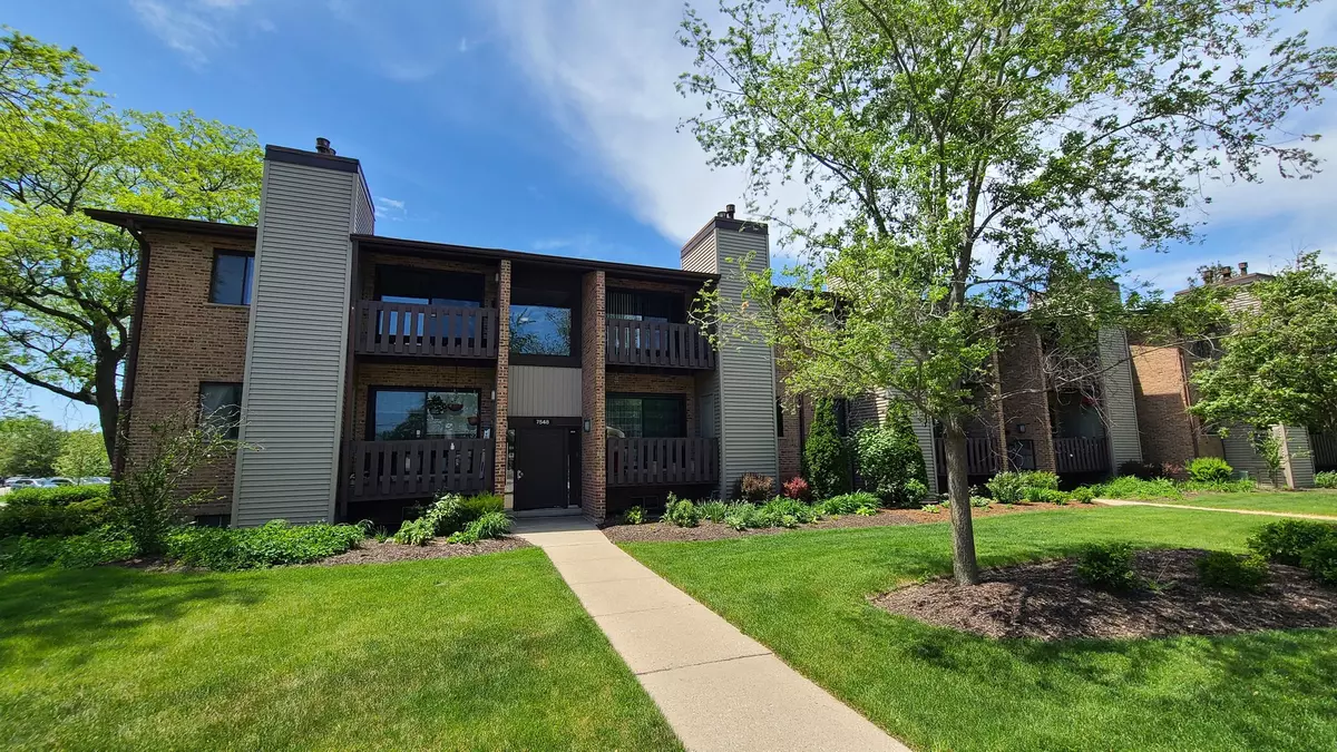 Willowbrook, IL 60527,7548 Clarendon Hills RD #1B