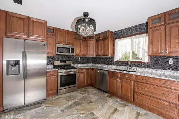 Bensenville, IL 60106,4N225 BRIAR LN