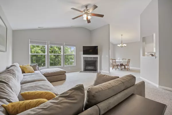 Aurora, IL 60502,3132 Ollerton AVE