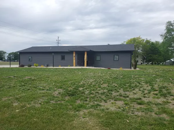 507 N Secor ST, Gilman, IL 60938