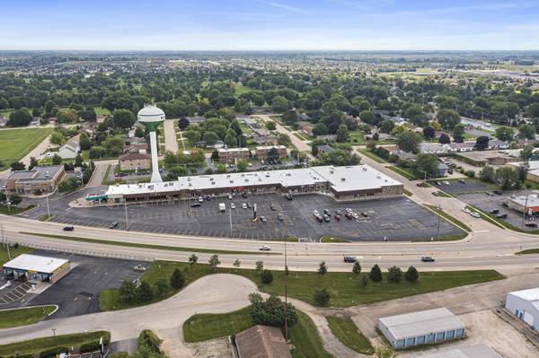10414 Vine ST, Huntley, IL 60142