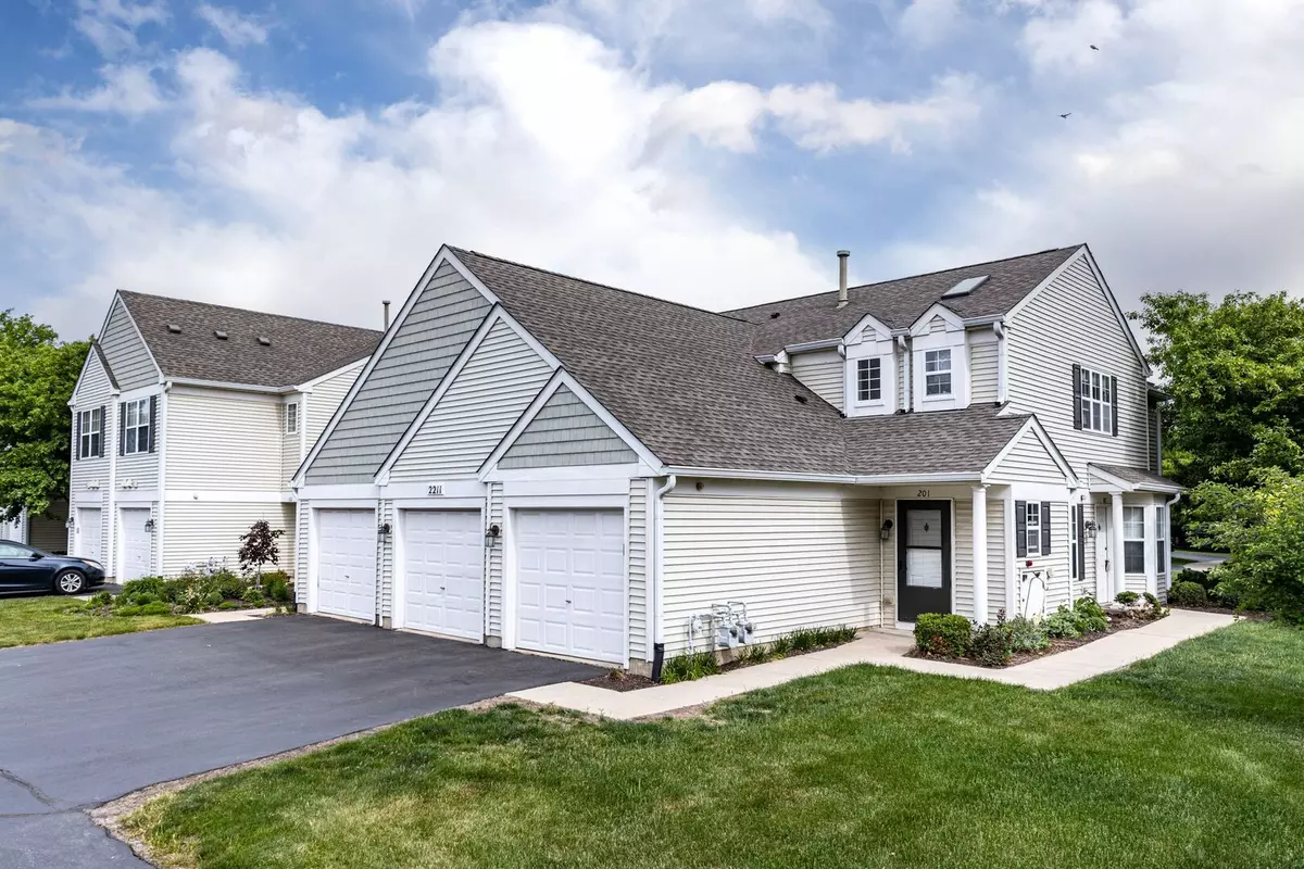 Naperville, IL 60564,2211 Waterleaf CT #101