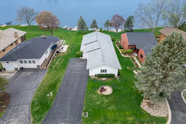 Davis, IL 61019,860 Breckenboro RD