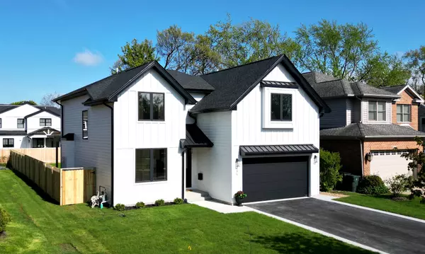 135 Lincoln ST, Glenview, IL 60025