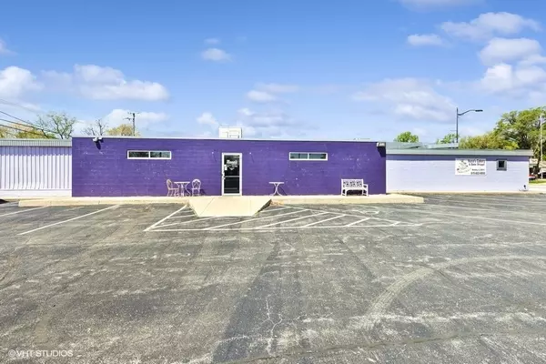 800 W Broadway ST, Bradley, IL 60915
