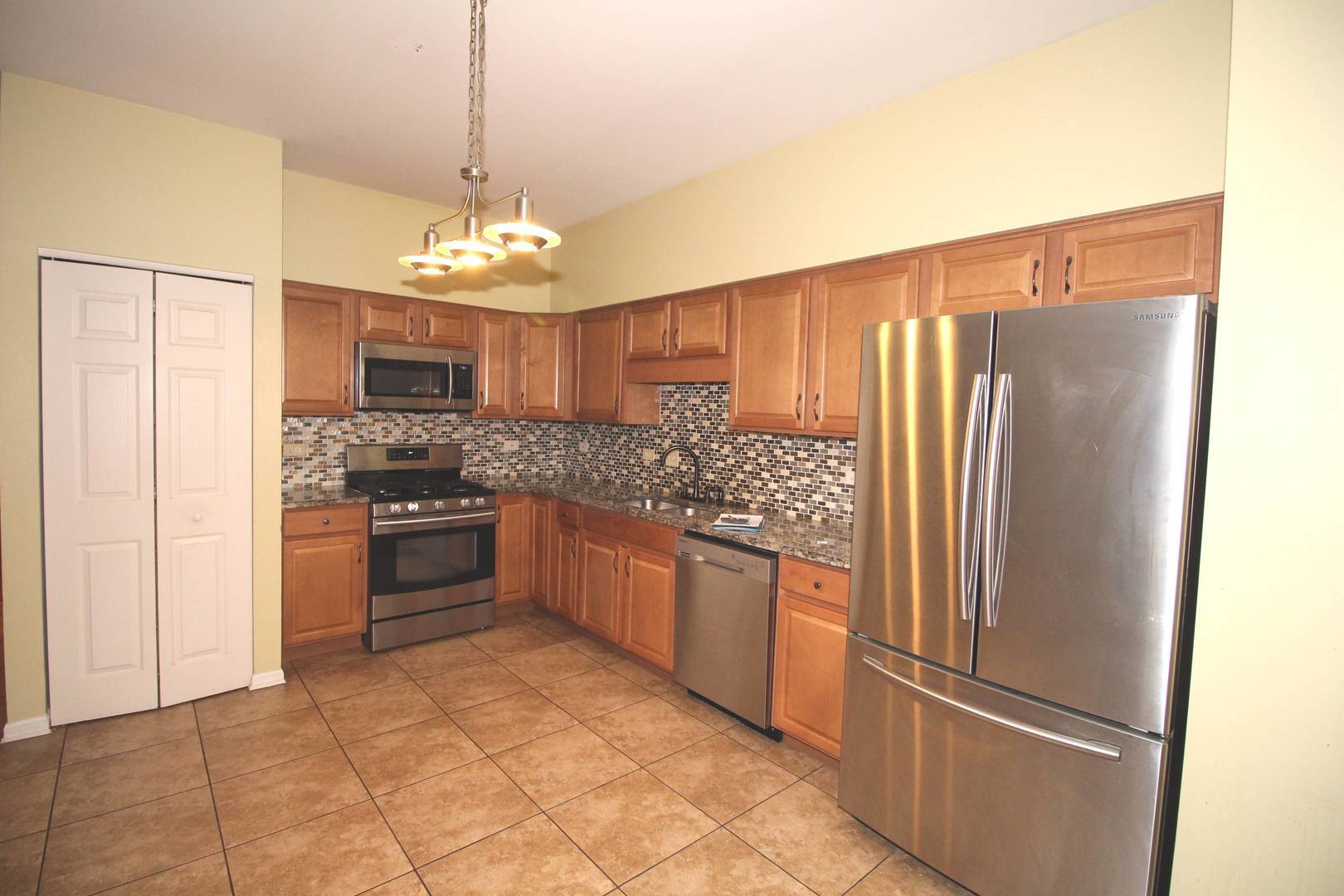 Naperville, IL 60564,2618 Idaho RD