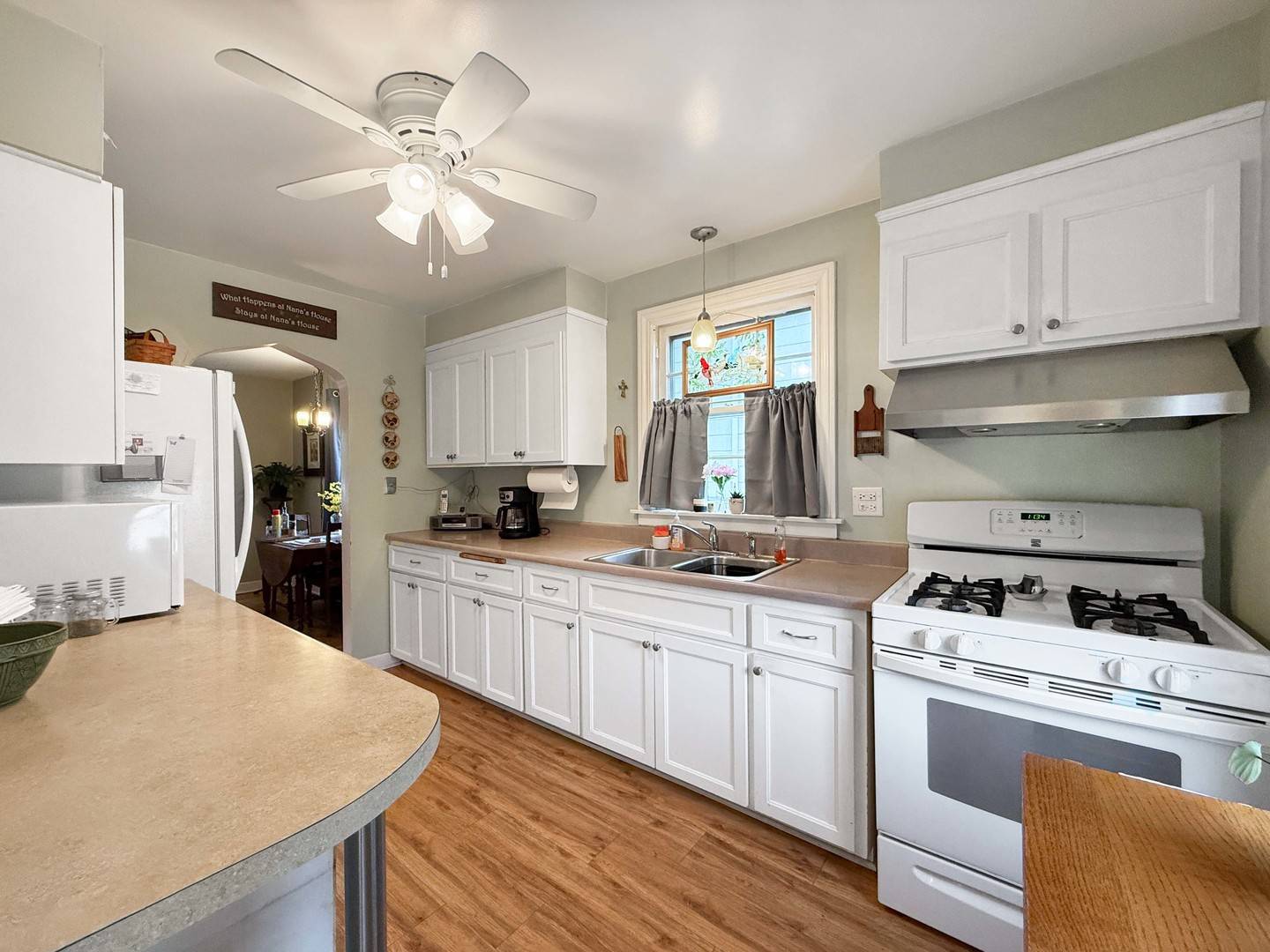 Villa Park, IL 60181,505 S Oakland AVE
