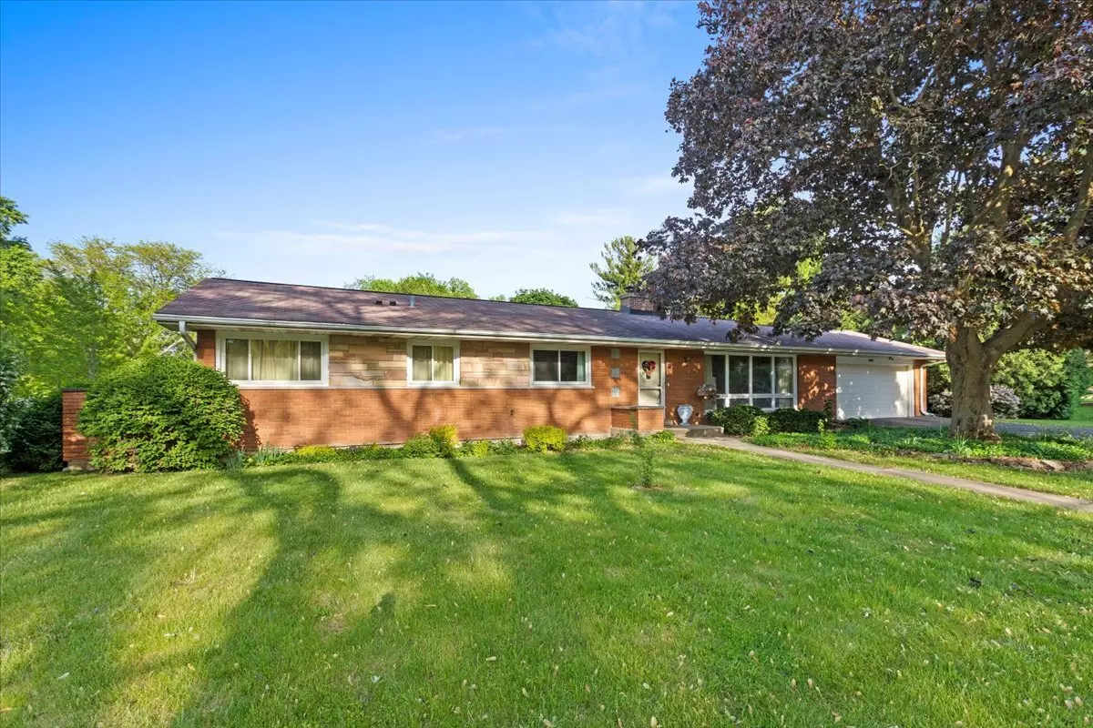 Barrington, IL 60010,605 Lill ST