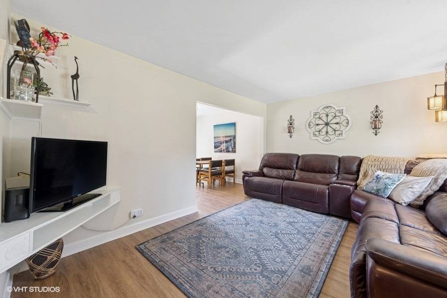 Villa Park, IL 60181,1S155 Danby ST