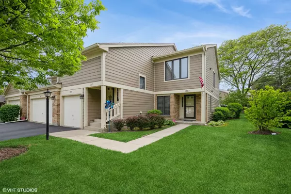1323 Downs Pkwy #0, Libertyville, IL 60048