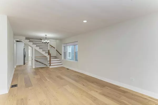 Chicago, IL 60634,4345 N McVicker AVE