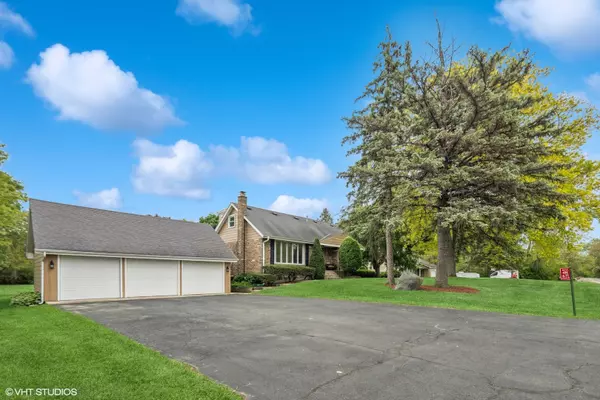 West Chicago, IL 60185,4N671 Petersdorf RD