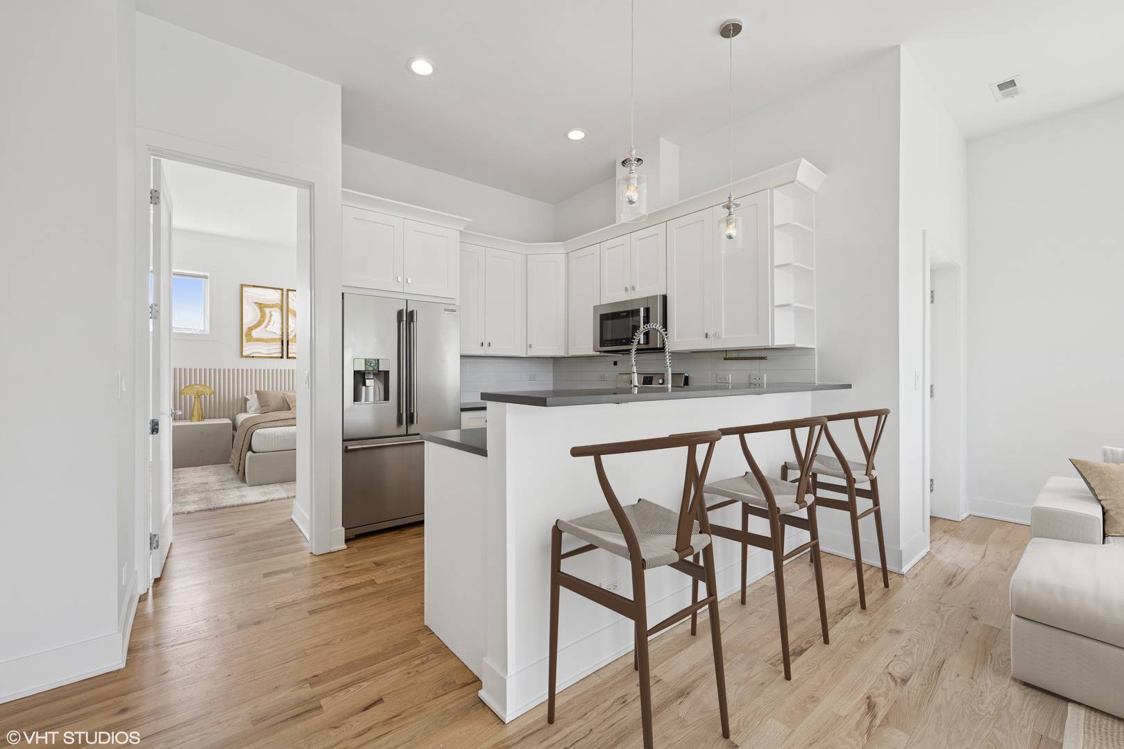 Chicago, IL 60622,2505 W Potomac AVE #3W
