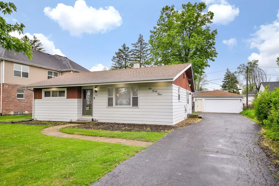 644 N Grace ST, Lombard, IL 60148