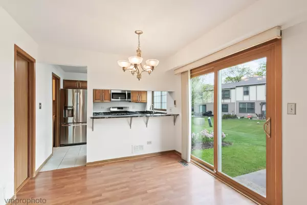 Hoffman Estates, IL 60192,4549 Topaz DR