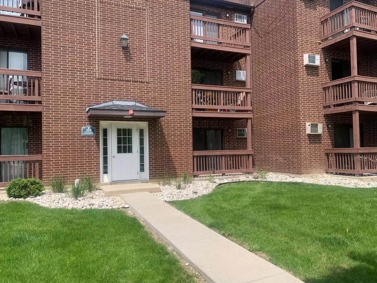 Glendale Heights, IL 60139,330 Shorewood DR #1B