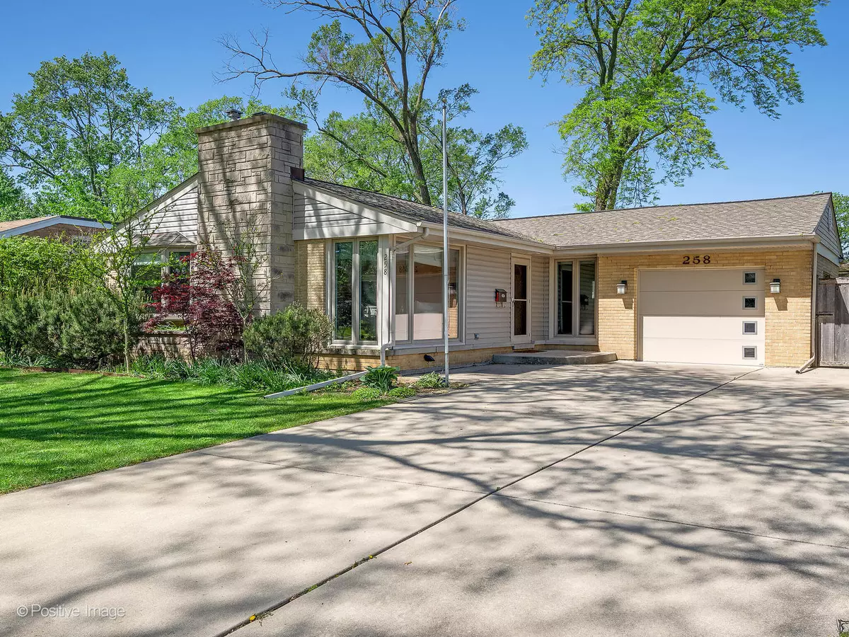 Elmhurst, IL 60126,258 S Boyd AVE