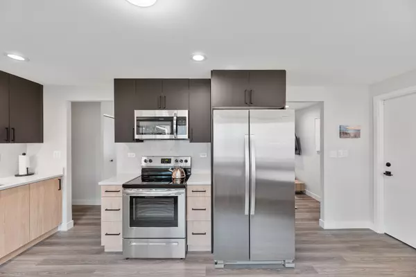 Schaumburg, IL 60193,1026 Sharon LN