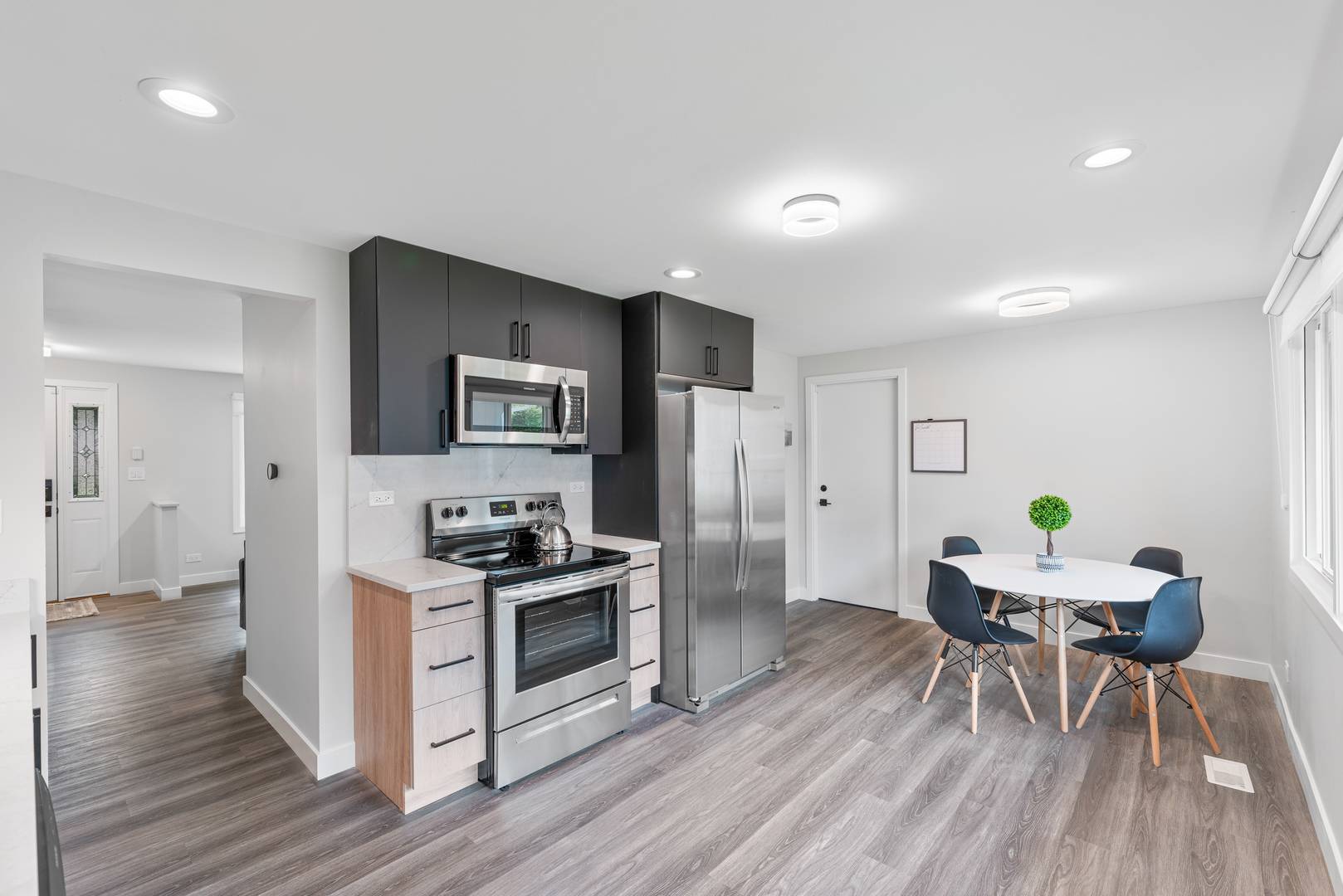 Schaumburg, IL 60193,1026 Sharon LN