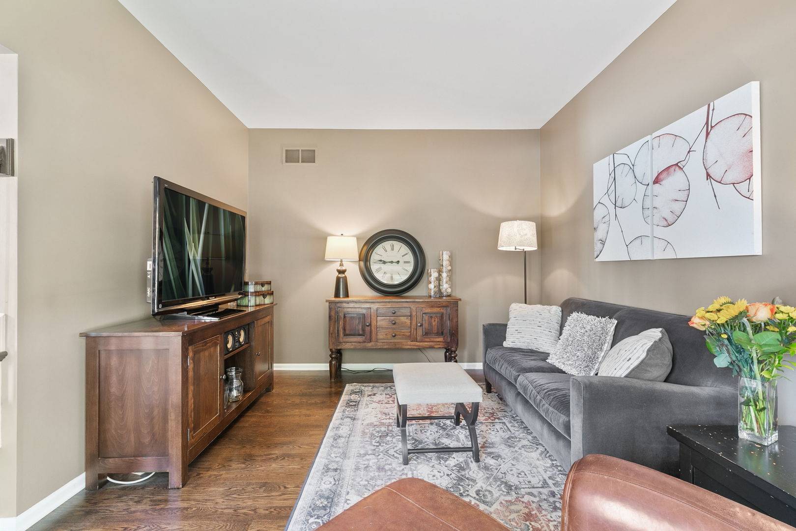 Aurora, IL 60504,3401 Charlemaine DR