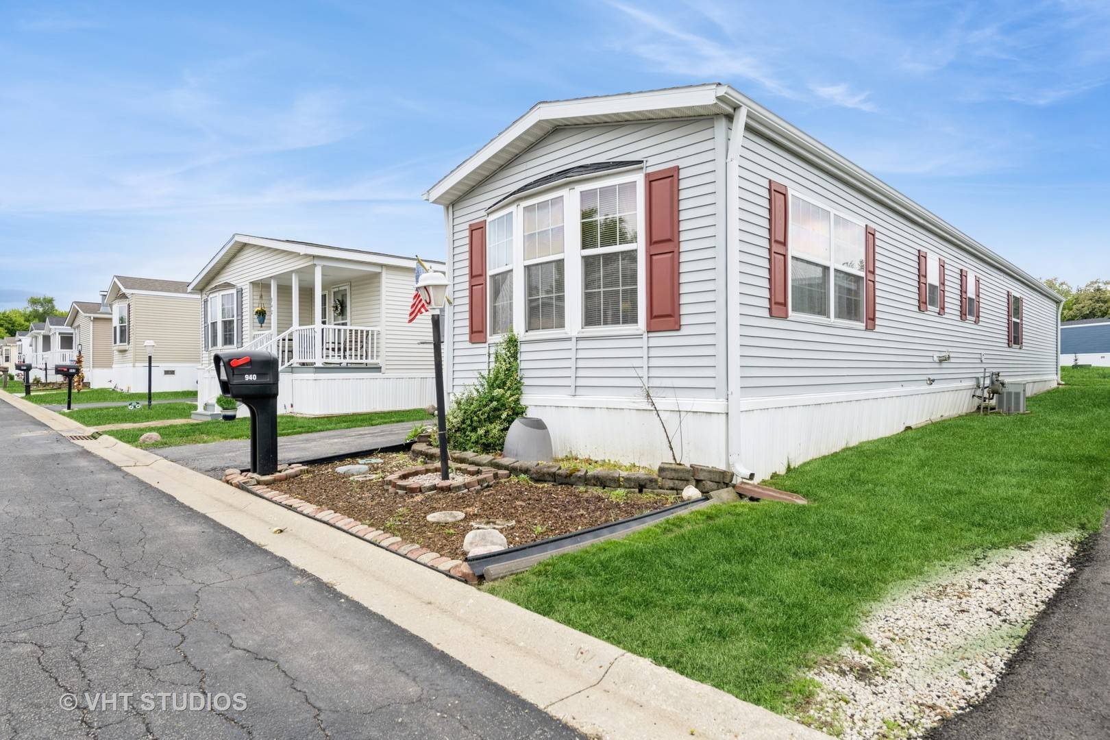 Crystal Lake, IL 60014,940 CrookedStick CT