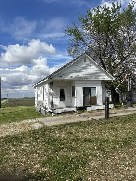 4499 N 3200 East RD, Arrowsmith, IL 61722