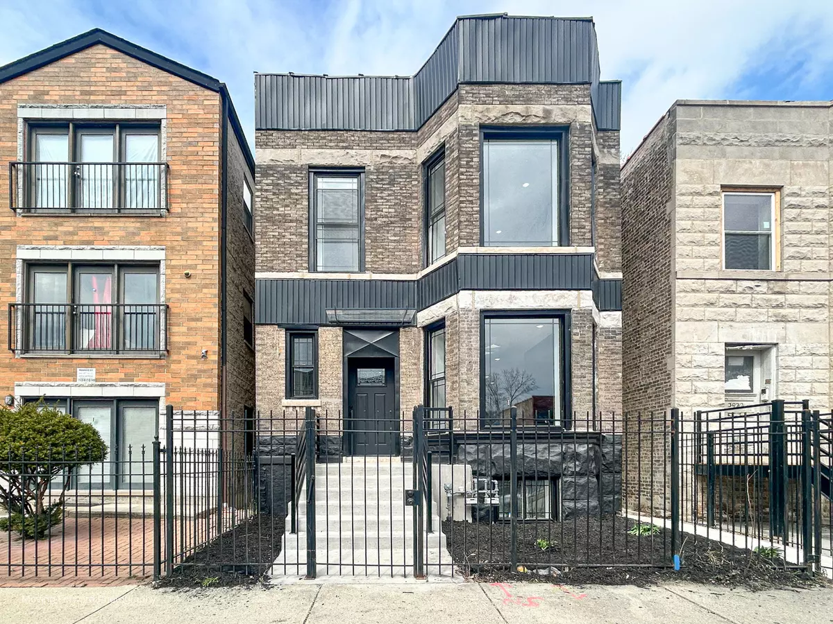 Chicago, IL 60624,3926 W ARTHINGTON ST