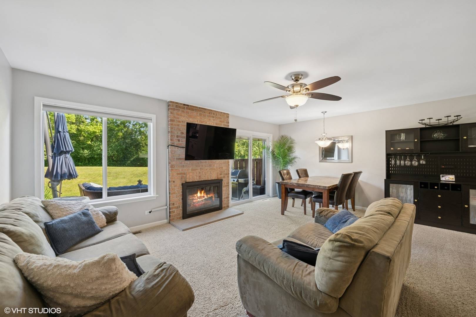 Buffalo Grove, IL 60089,1502 Anderson LN