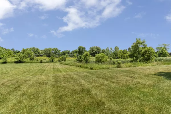 Aurora, IL 60504,606 Four Seasons BLVD