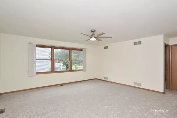 Hampshire, IL 60140,215 Julie LN
