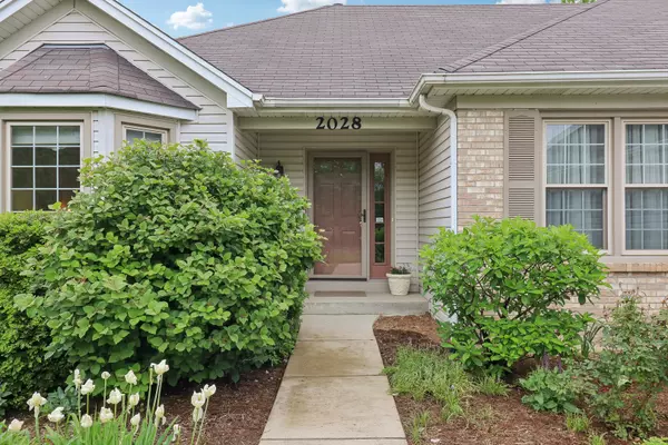Batavia, IL 60510,2028 Conde CT