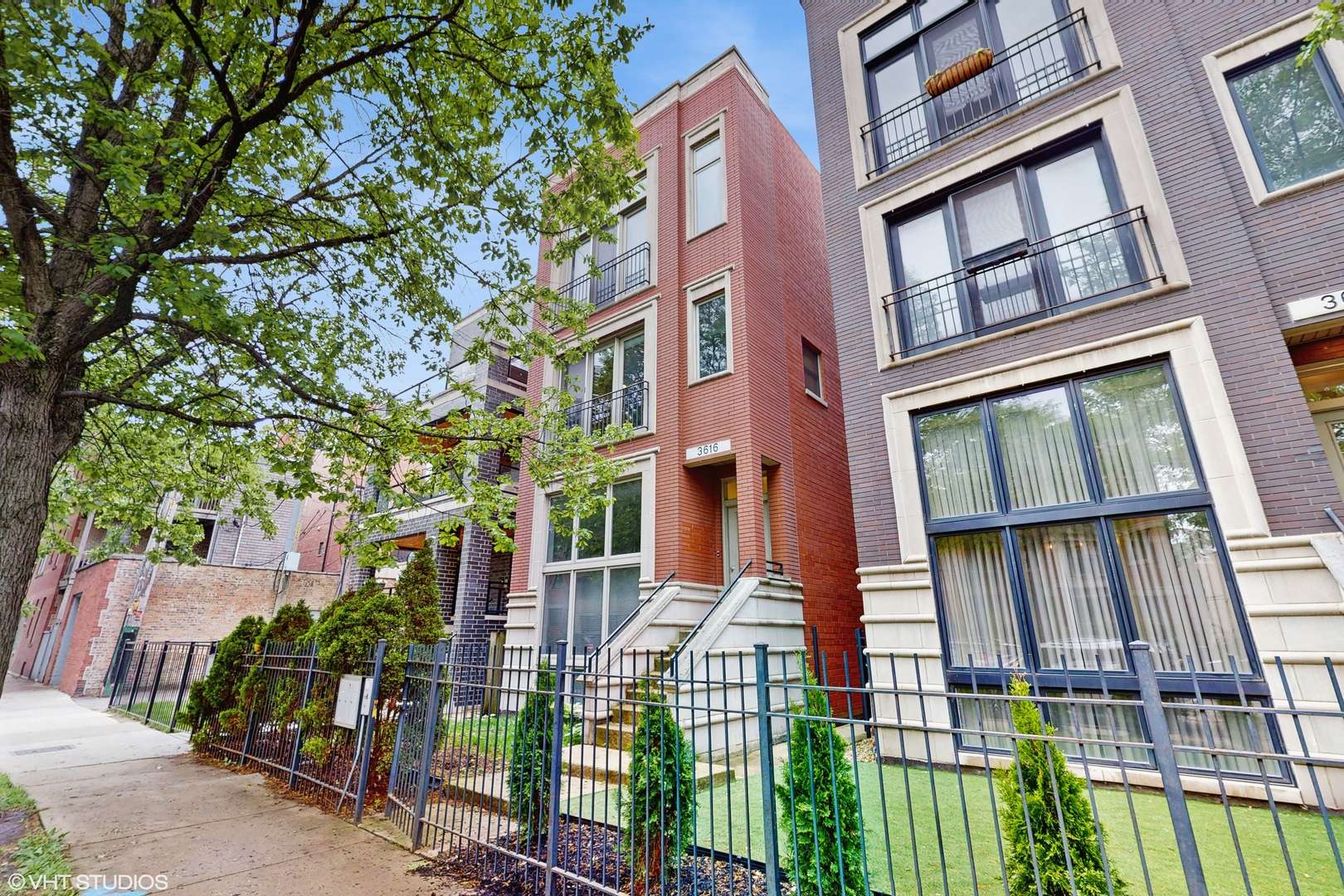3616 N DAMEN AVE #2, Chicago, IL 60618
