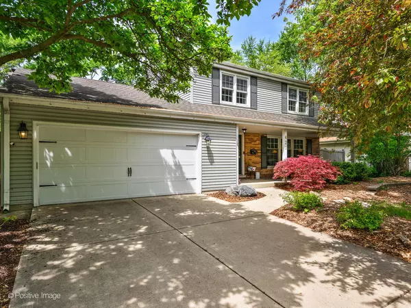 421 S River RD, Naperville, IL 60540