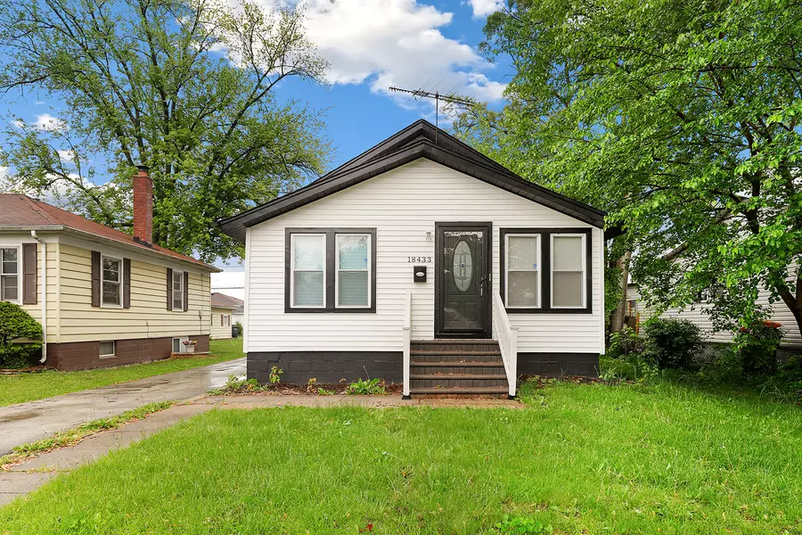 18433 Ridgewood AVE, Lansing, IL 60438