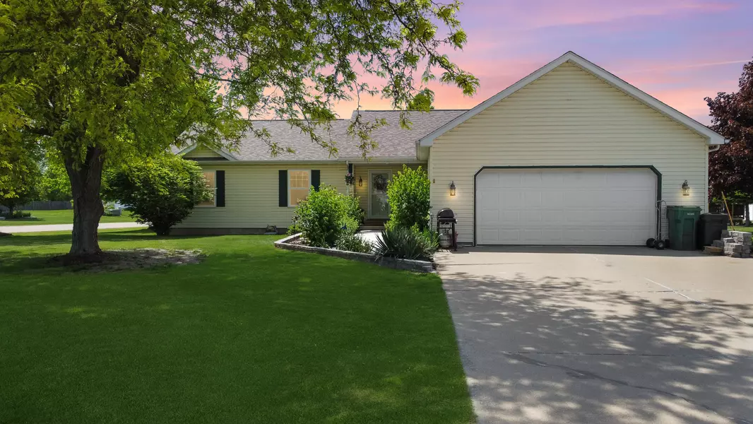 223 W Anderes CIR, Dalzell, IL 61320