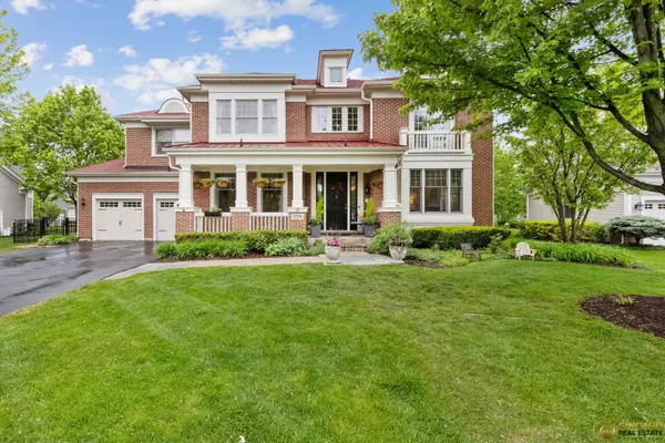 1724 Bluestem LN, Glenview, IL 60026