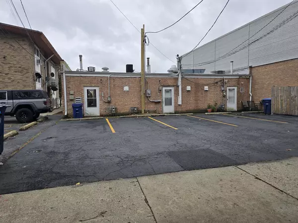 Skokie, IL 60076,3406 MAIN ST