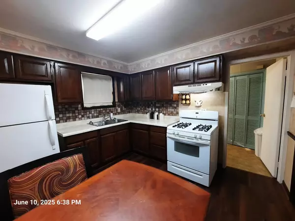 Park Forest, IL 60466,6 Marquette PL