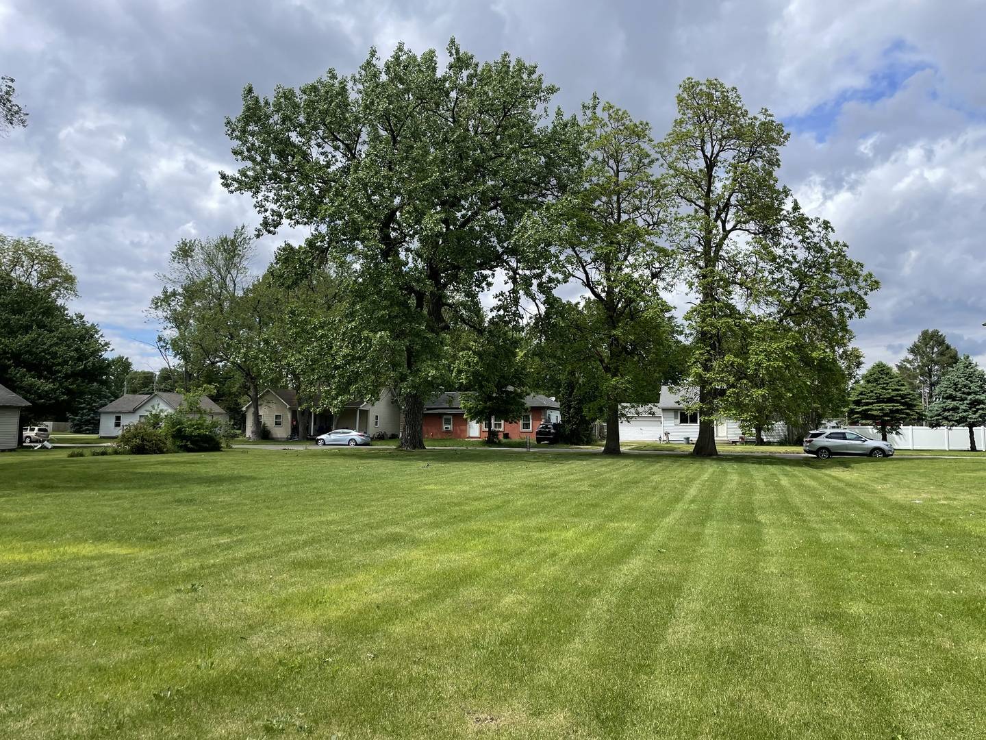 Forrest, IL 61741,320 E James ST