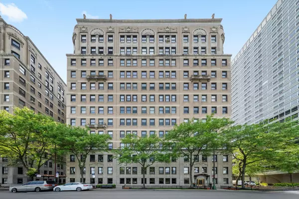 3530 N Lake Shore DR #12B, Chicago, IL 60657