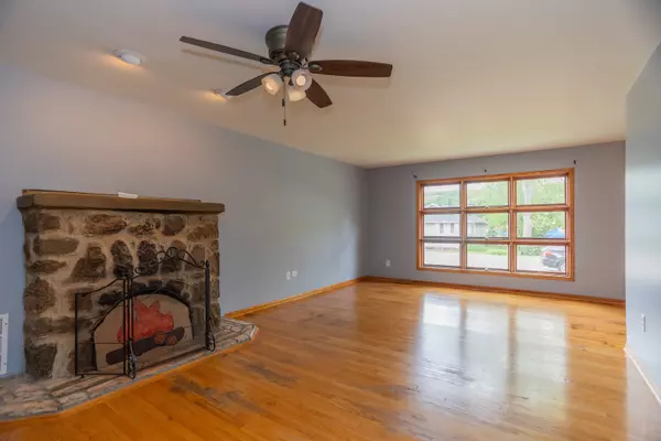 Algonquin, IL 60102,1326 N Harrison ST