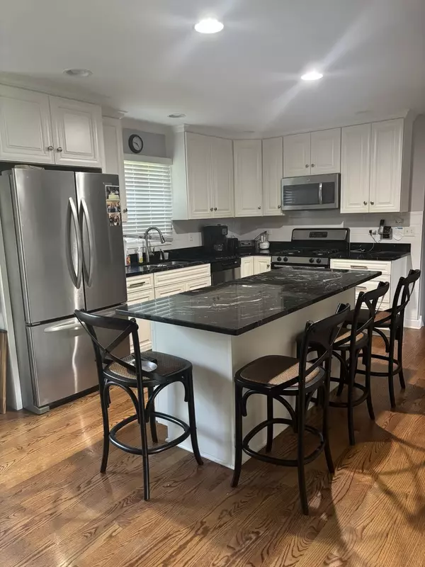 Crest Hill, IL 60403,1720 Lynwood ST