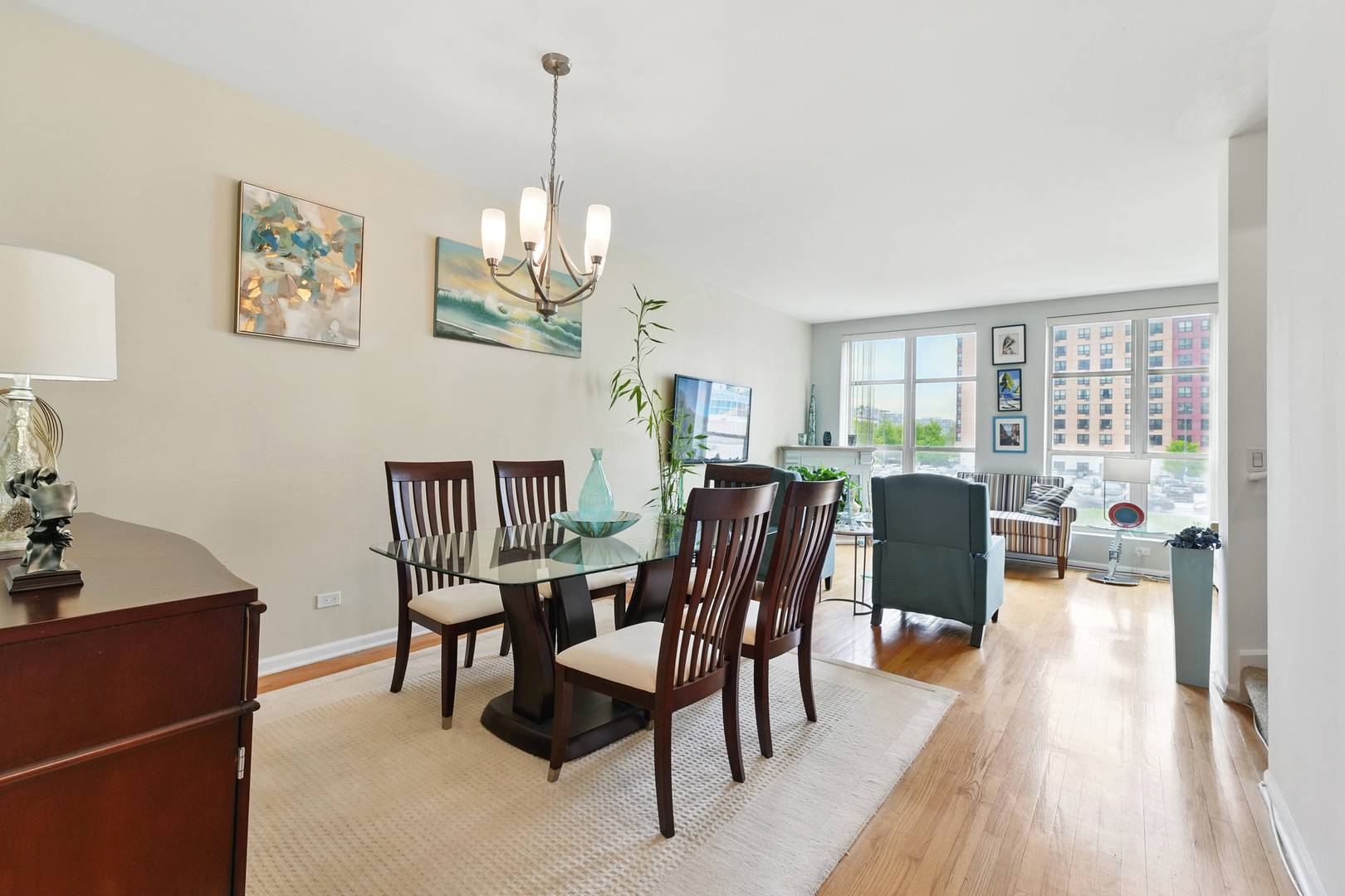 Chicago, IL 60616,308 E 25TH PL