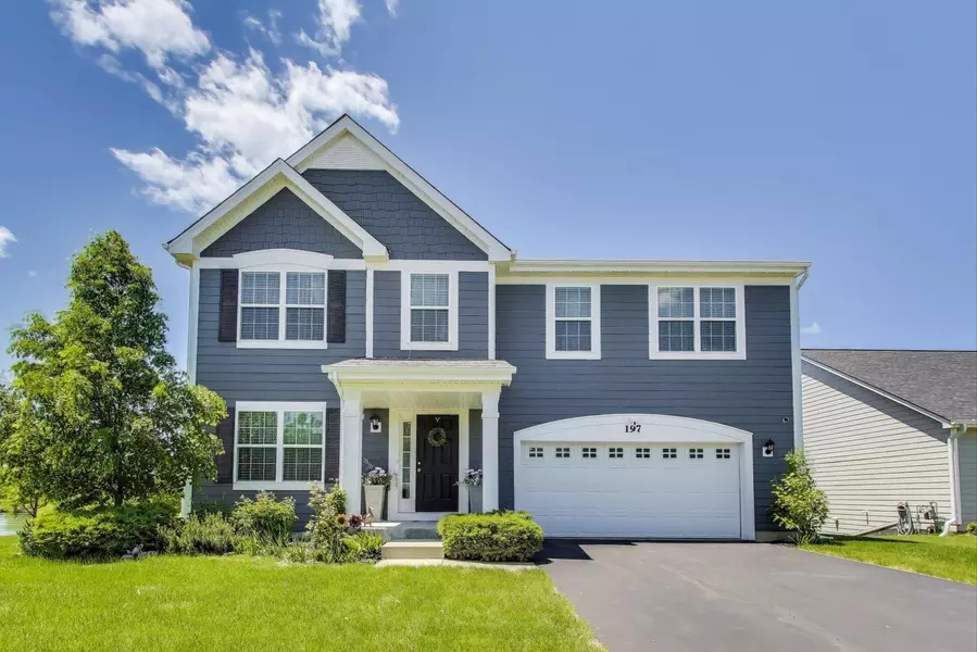 197 Trumpet Vine CIR, Elgin, IL 60124